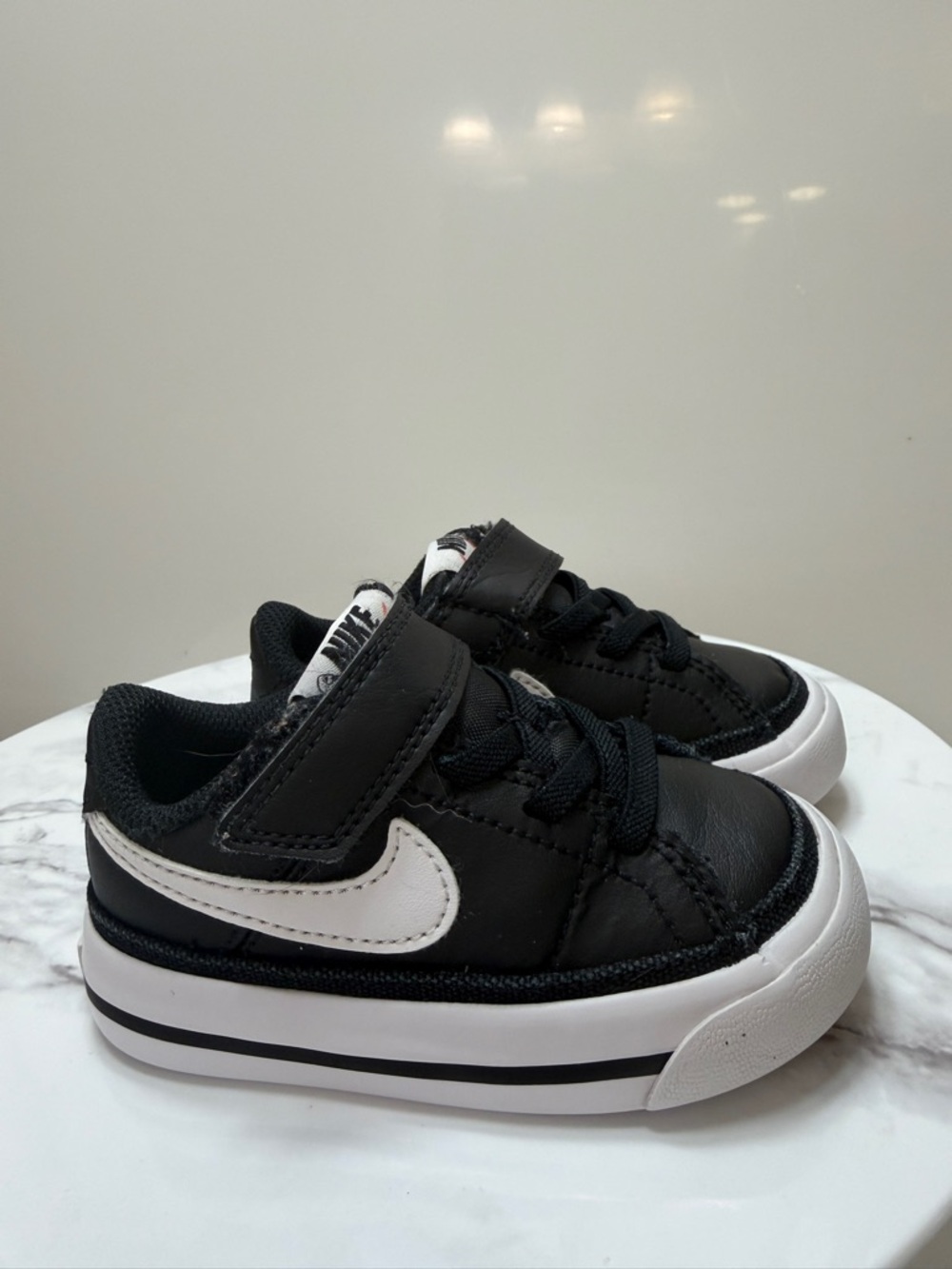 Nike Kids Black and White Low-Top Sneaker with Velcro Strap 5 c